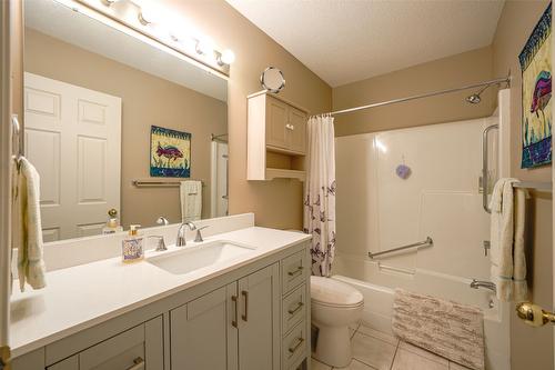 7-4404 Pleasant Valley Road, Vernon, BC - Indoor Photo Showing Bathroom