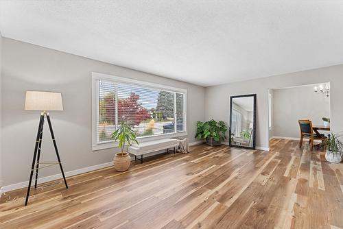 680 Princess Road, Kelowna, BC - Indoor