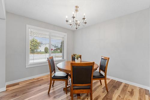 680 Princess Road, Kelowna, BC - Indoor Photo Showing Dining Room