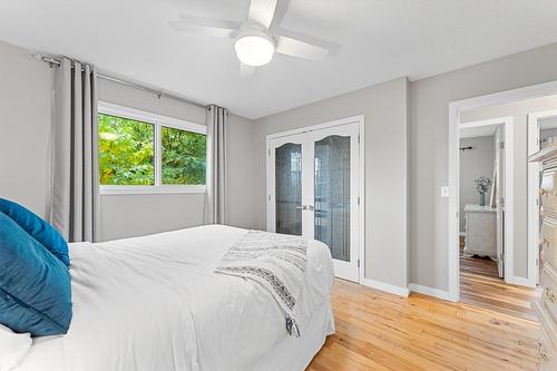 680 Princess Road, Kelowna, BC - Indoor Photo Showing Bedroom