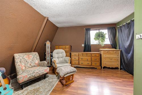 5974 Farmers Drive, Kelowna, BC - Indoor