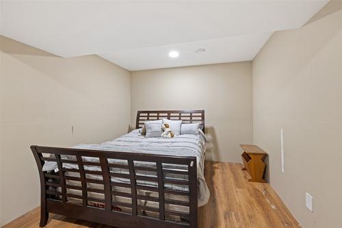 32-2210 Horizon Drive, West Kelowna, BC - Indoor Photo Showing Bedroom