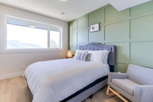 3384 Lavender Lane, Kelowna, BC - Indoor Photo Showing Bedroom