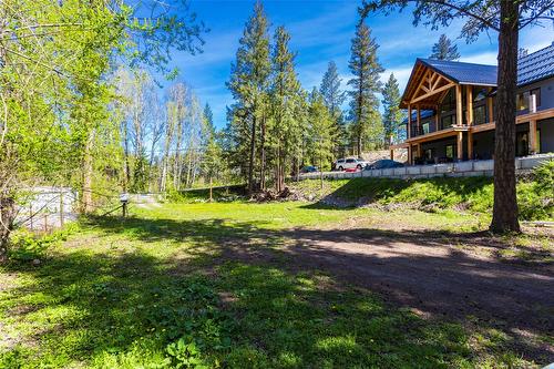 861 Firwood Road, Kelowna, BC - Outdoor