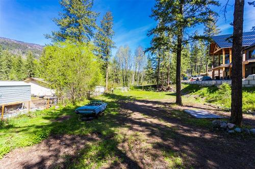 861 Firwood Road, Kelowna, BC - Outdoor