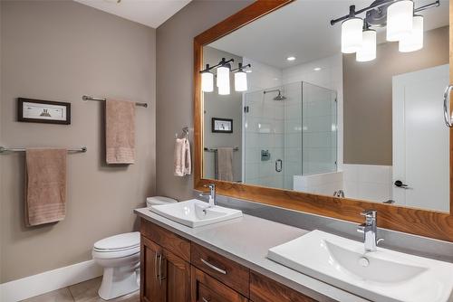 203-4000 Redstone Crescent, Peachland, BC - Indoor Photo Showing Bathroom