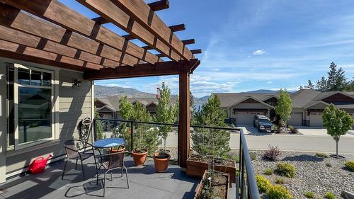 203-4000 Redstone Crescent, Peachland, BC - Outdoor