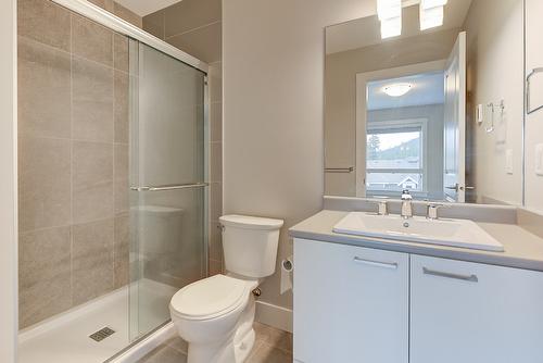 22-13098 Shoreline Way, Lake Country, BC - Indoor Photo Showing Bathroom