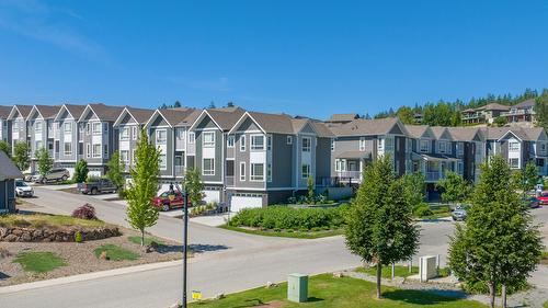 22-13098 Shoreline Way, Lake Country, BC - Outdoor With Facade