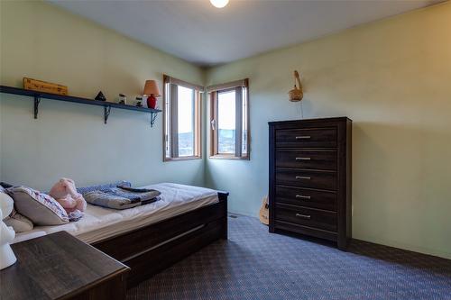 11482 Darlene Road, Lake Country, BC - Indoor Photo Showing Bedroom