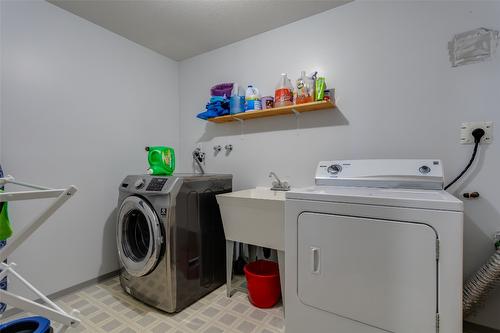 11482 Darlene Road, Lake Country, BC - Indoor Photo Showing Laundry Room