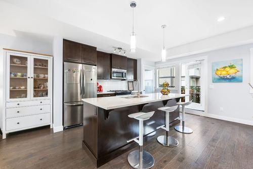 47-3626 Mission Springs Drive, Kelowna, BC - Indoor Photo Showing Kitchen With Upgraded Kitchen