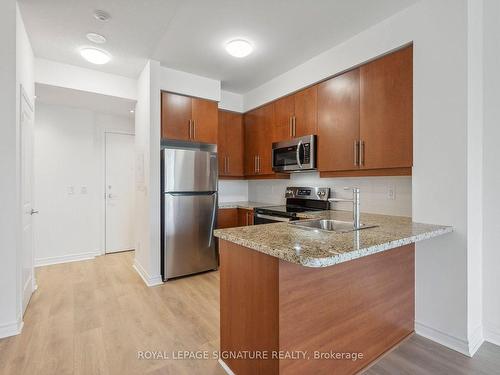 214-2885 Bayview Ave, Toronto, ON - Indoor Photo Showing Kitchen With Stainless Steel Kitchen