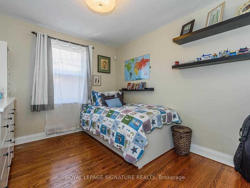 Main-290 Bogert Ave, Toronto, ON - Indoor Photo Showing Bedroom