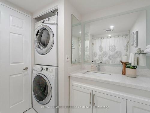 1716-30 Greenfield Ave, Toronto, ON - Indoor Photo Showing Laundry Room