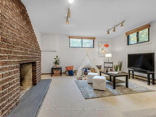 9 Overton Pl, Toronto, ON - Indoor With Fireplace