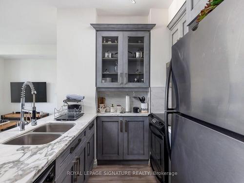 2006-33 Lombard St, Toronto, ON - Indoor Photo Showing Kitchen With Double Sink