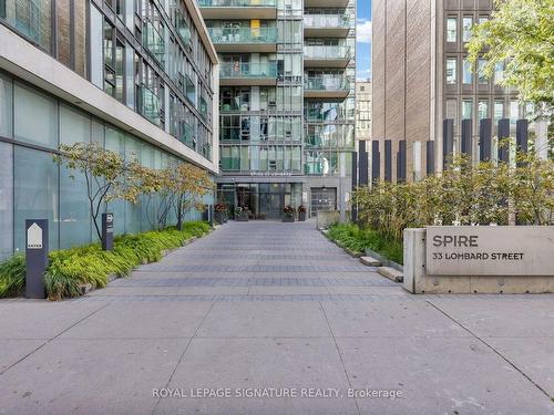 2006-33 Lombard St, Toronto, ON - Outdoor With Facade