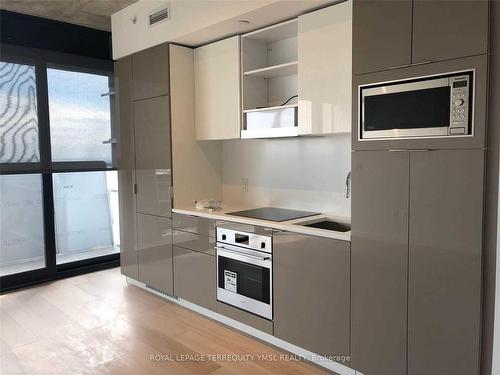 2307-170 Bayview Ave, Toronto, ON - Indoor Photo Showing Kitchen