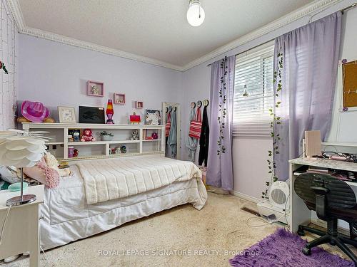 135 William Stephenson Dr, Whitby, ON - Indoor Photo Showing Bedroom