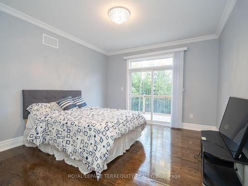 2-9411 Concession Rd, Uxbridge, ON - Indoor Photo Showing Bedroom