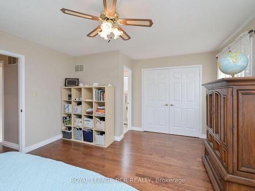 507 Blackstock Rd, Newmarket, ON - Indoor Photo Showing Bedroom