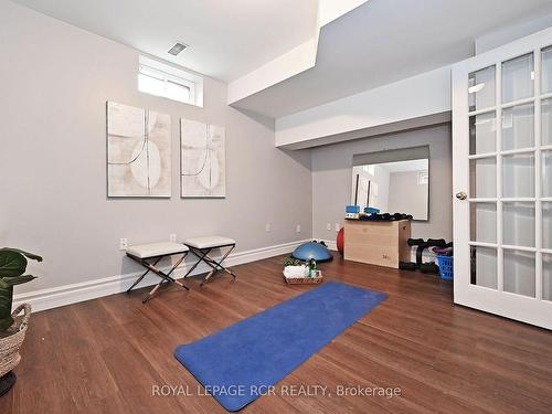 206 Corner Ridge Rd, Aurora, ON - Indoor Photo Showing Other Room