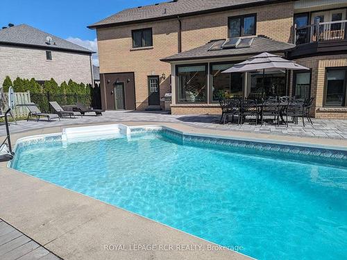 206 Corner Ridge Rd, Aurora, ON - Outdoor With In Ground Pool With Deck Patio Veranda