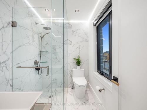 34 Weir St, Bradford West Gwillimbury, ON - Indoor Photo Showing Bathroom