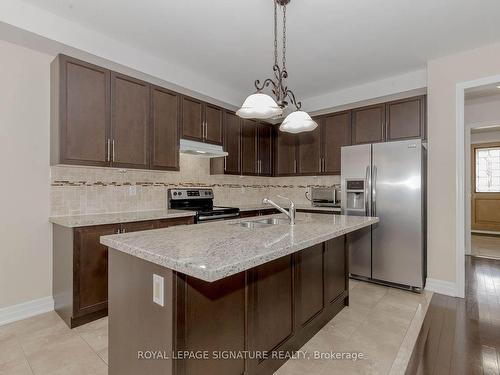 55 Alex Campbell Cres, King, ON - Indoor Photo Showing Kitchen