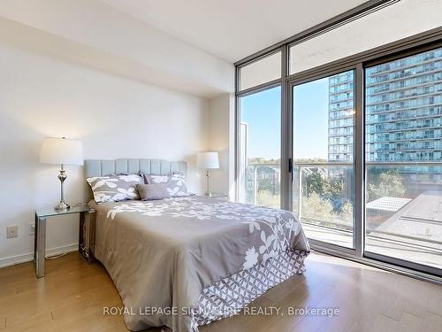 416-105 The Queens Way, Toronto, ON - Indoor Photo Showing Bedroom