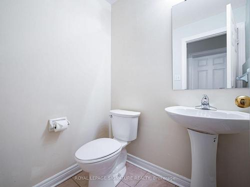 4909 James Austin Dr, Mississauga, ON - Indoor Photo Showing Bathroom