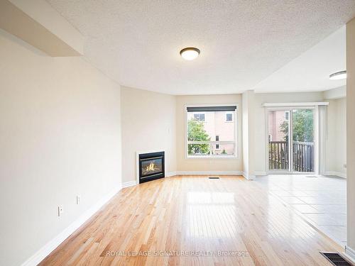 4909 James Austin Dr, Mississauga, ON - Indoor Photo Showing Living Room With Fireplace