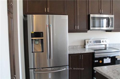 87 Locker Pl, Milton, ON - Indoor Photo Showing Kitchen