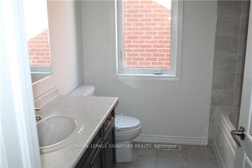 87 Locker Pl, Milton, ON - Indoor Photo Showing Bathroom