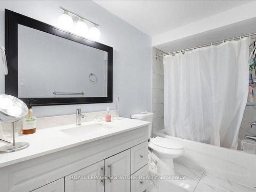 3 Meadowlark Dr, Brampton, ON - Indoor Photo Showing Bathroom