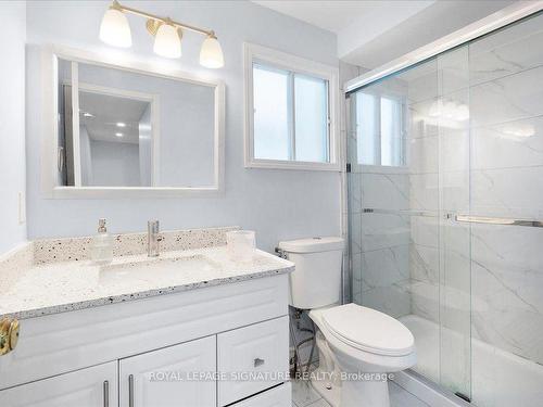 3 Meadowlark Dr, Brampton, ON - Indoor Photo Showing Bathroom