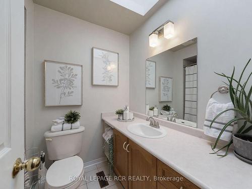 160 Landsbridge St, Caledon, ON - Indoor Photo Showing Bathroom