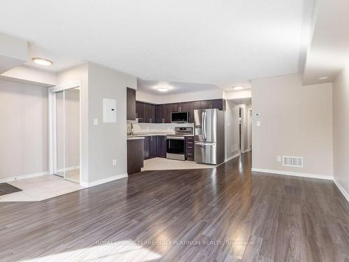 27-2468 Post Rd, Oakville, ON - Indoor Photo Showing Kitchen With Stainless Steel Kitchen