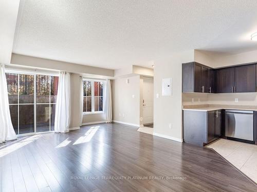 27-2468 Post Rd, Oakville, ON - Indoor Photo Showing Kitchen