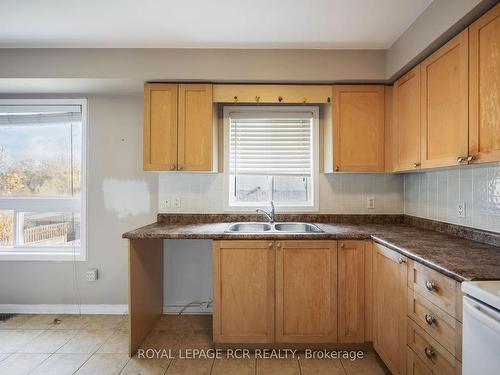 4A Sherbourne St, Orangeville, ON - Indoor Photo Showing Kitchen With Double Sink