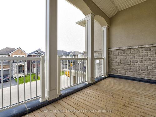 945 Chestnut Hts, Milton, ON - Outdoor With Balcony With Exterior