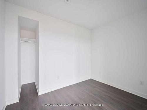 1807-36 Zorra St, Toronto, ON - Indoor Photo Showing Other Room