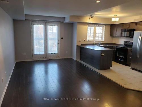 16-15 Hays Blvd, Oakville, ON - Indoor Photo Showing Kitchen