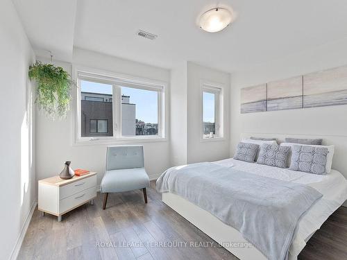 17 Stanley Green Blvd, Toronto, ON - Indoor Photo Showing Bedroom