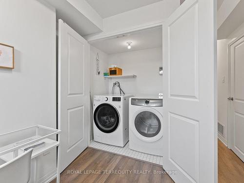 17 Stanley Green Blvd, Toronto, ON - Indoor Photo Showing Laundry Room