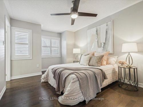 3946 Leonardo St, Burlington, ON - Indoor Photo Showing Bedroom