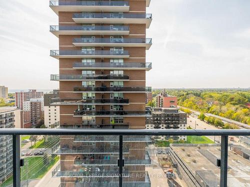 1309-28 Ann St, Mississauga, ON - Outdoor With Balcony