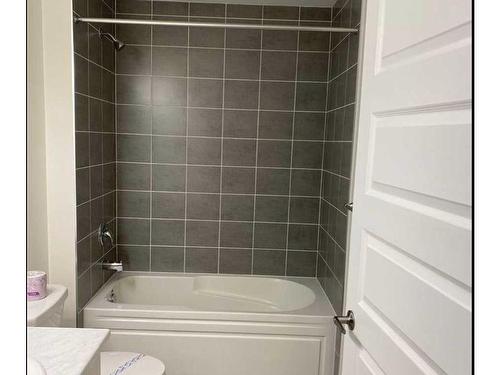 436-1105 Leger Way, Milton, ON - Indoor Photo Showing Bathroom