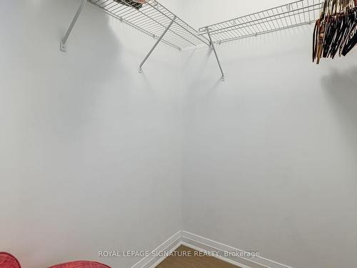 B415-60 Annie Craig Dr, Toronto, ON - Indoor With Storage